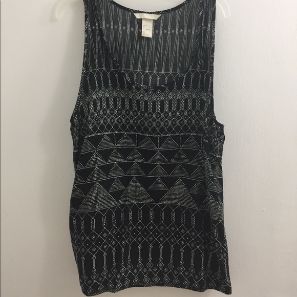 Black camisole from H&M - Picture 2 of 3